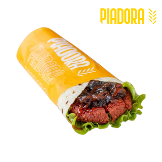 Vegan meat*, lattuga, cipolle caramellate e salsa BBQ