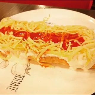 Piroška Calzone