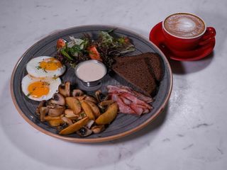 Сніданок  Селянський + чай або кава в подарунок (250g)