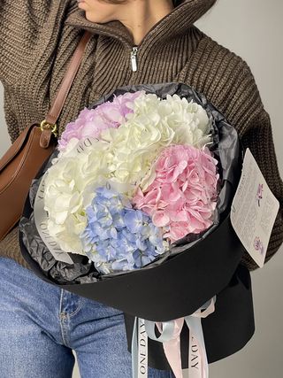 Букет з гортензій