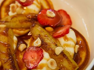 Оладки з заварним банановим кремом (250 г)