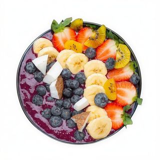 Acai Bowl Con Granola Casera, Fruta De Temporada Y Coco Rallado