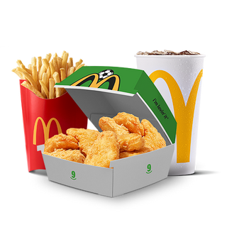 Menu Maxi Best Of™ Chicken McNuggets™ (Boîte de 9 pcs)