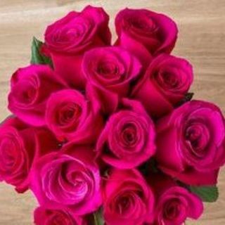 BOUQUET ROSAS FUCSIA