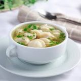 Бульйон з пельменями
