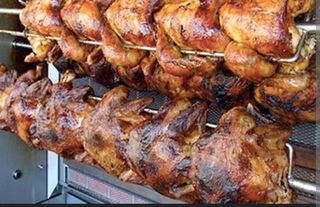 MENU CHICKEN = Pollo al ast + Bravas + 7 Croquetas + Al i oli