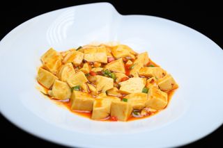 97 Tofu in salsa piccante
