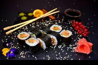 Spicy Maki Somon Teriyaki