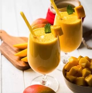 Mango lassi
