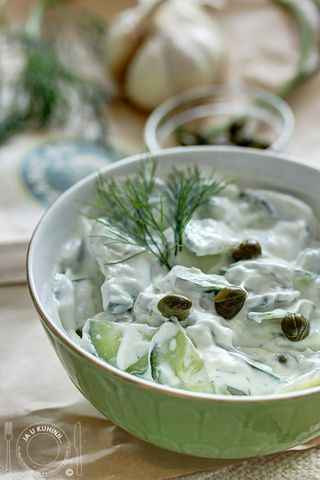 Salata krastavci u pavlaci