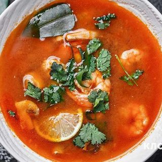 Том ям из морепродуктов