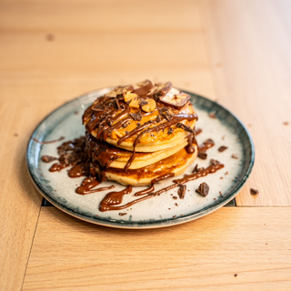 SNICKERS PANCAKE SPECIAL