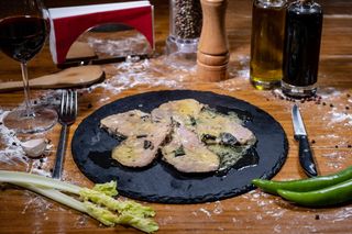 Girello di manzo con erbe aromatiche