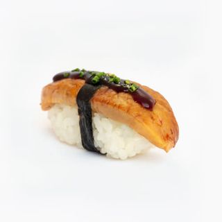 Nigiris de foie flambeado (2 uds.)