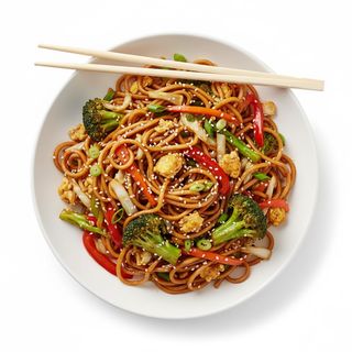 Spaghetti cinese con verdure