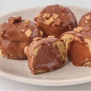 Profiteroles Kit Kat 4 uds