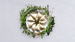 Dim sum z kurczakiem i serem