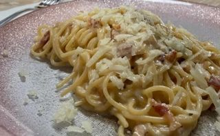 ESPAGUETI A LA CARBONARA