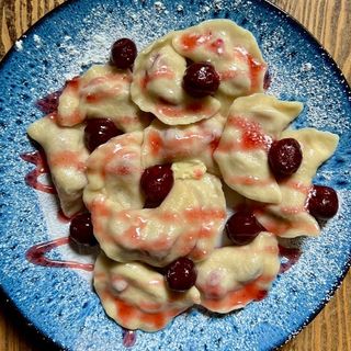 Вареники з вишнею