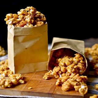 caramel popcorns