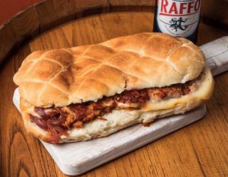 O Famo Strano con il wurstel