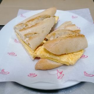 bocadillo tortilla francesa