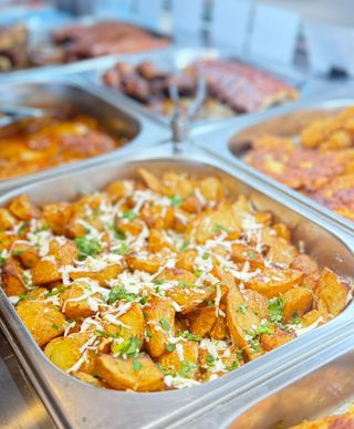 Cartofi cu usturoi și telemea