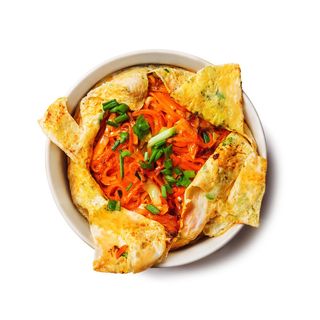 Fried Noodles With Omelette