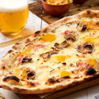 Pizza carbonara