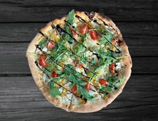 Персик, курка та сир Дор Блю 32 см