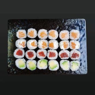 On Makinoris 9 (24 Pzs.)