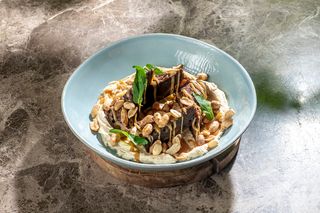 სნიკერსი