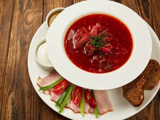 Борщ з телятиною (650.00g)