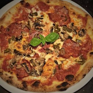 Pizza Capricciosa 30cm
