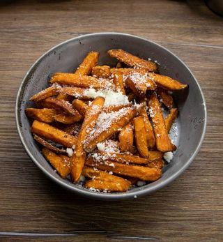 СЛАДКИ КАРТОФИ С ПАРМЕЗАН 200