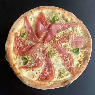 Піца з прошуто (430г)