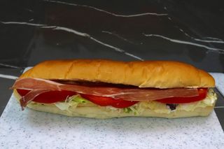 Sendvič Bo-la-la (u domaćoj lepinji)