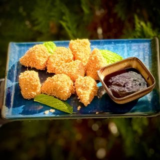 Камамбер фрі з ягідним конфі