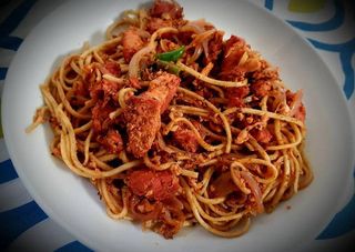 Stirfried Chicken With Noodles