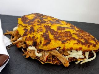 Cachapa Con Carne