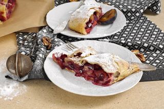 Великий Штрудель зі сливами(550г)