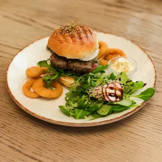 Mediteranski burger