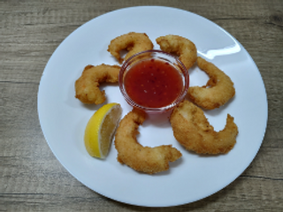 Хрупкави скариди със сладък чили сос