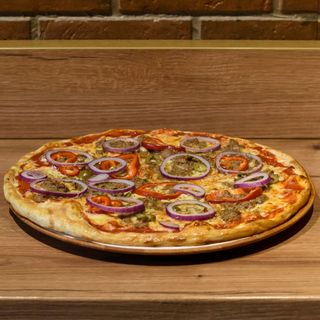 Pizza Tonno srednja 32 cm
