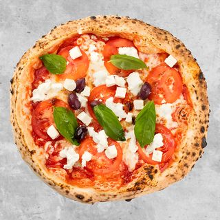 Mediterana Chicago pizza
