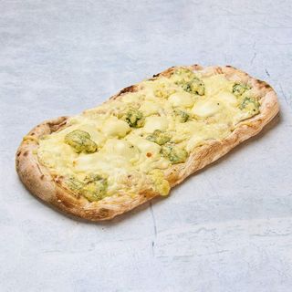 Pinsa Quattro Formaggi