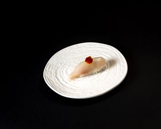 61. Nigiri branzino