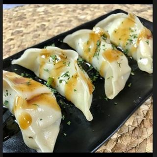 Gyozas de pollo y verduras