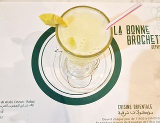 Jus de citron au gingembre frais 