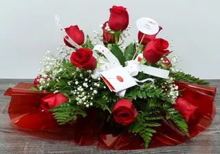 CENTRO DE MESA (12 Rosas)300010